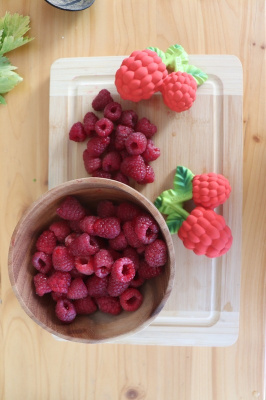 Valery the Raspberry, прорезыватель для зубов Арт. L-RASPBERRY-UNIT