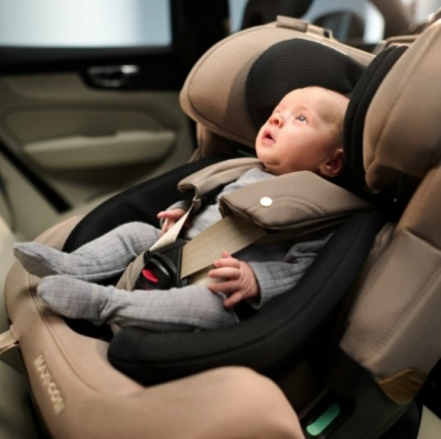 Вкладыш для новорожденного для автокресла Maxi-Cosi Pearl XL Slide Pro, Black (Черный)