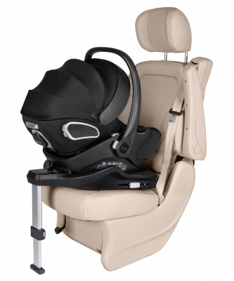 Автокресло Carrello Vega + База Isofix